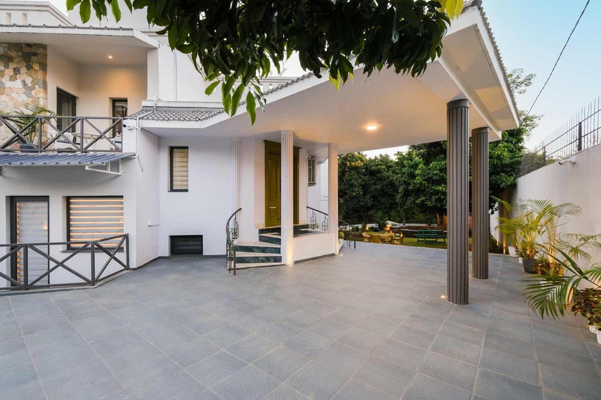 Villa Sierra Sky - Exquisite Elegant 4 Bedroom Villa Дехрадун Екстериор снимка